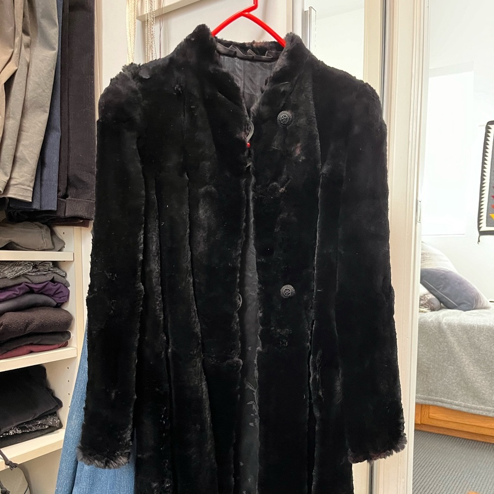 Fur coat, vintage 1950s, great condition. Beaver. Small